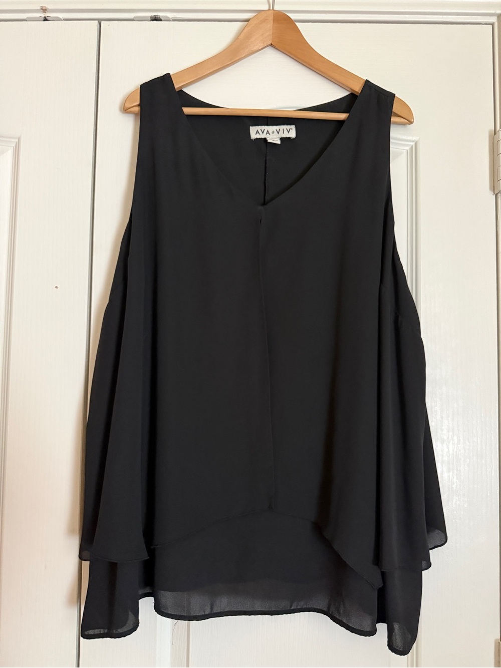 Ava & Viv Black Sleeveless V-Neck Layered Blouse